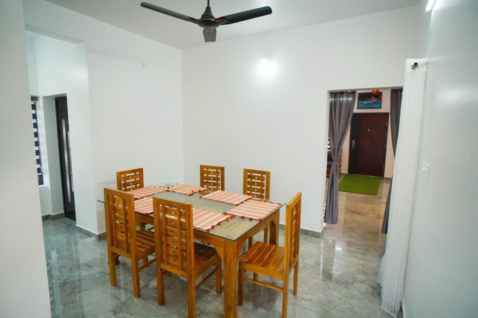 Vaishnavam Double Bedroom Villa Thekkady Zewnętrze zdjęcie